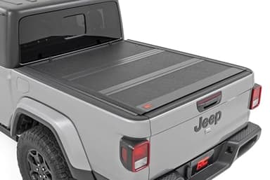 Rough Country Hard Low-Profile Tri-Fold Tonneau Cover for Jeep Gladiator JT (2020-2025) - Low-Profile Aluminum Truck Bed Cover